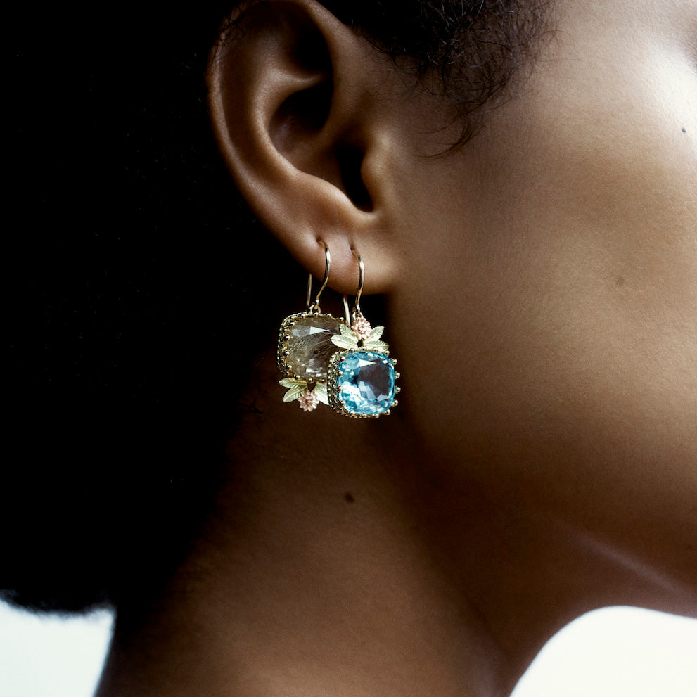 Boucles d'oreilles or jaune joaillerie Mellerio