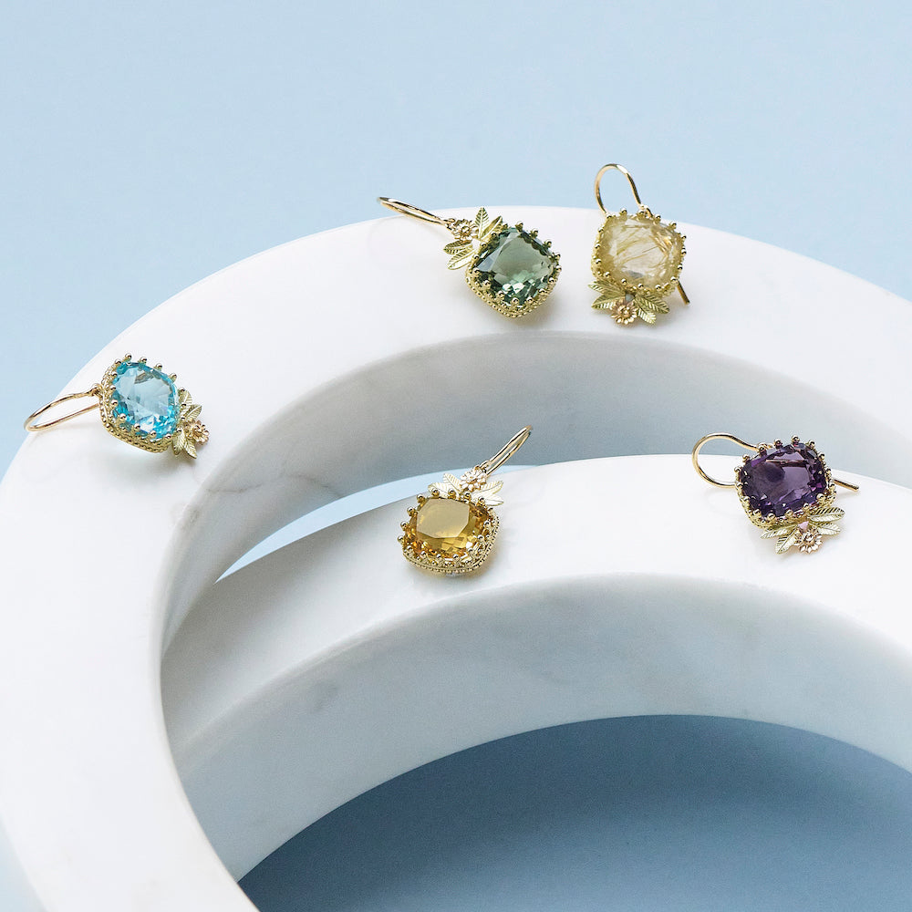 Boucle d'oreilles or jaune joaillerie Mellerio