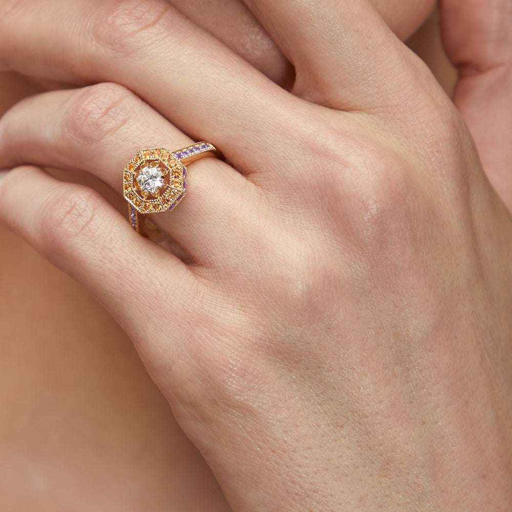 Diamond engagement ring yellow gold Maison Mellerio