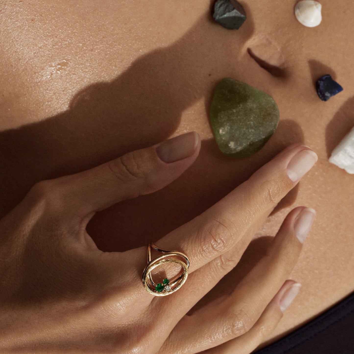 Riviera Ring Emerald Yellow Gold Mellerio