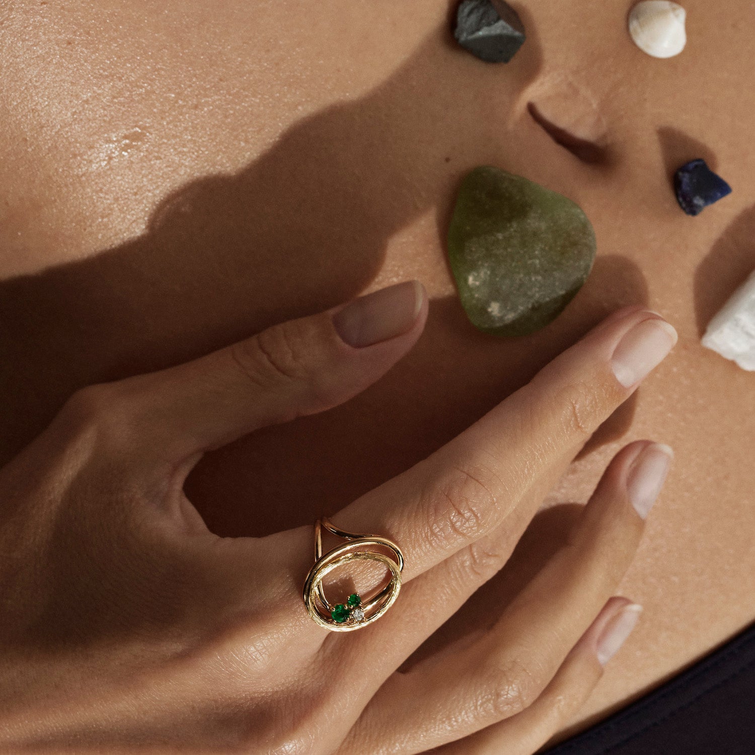 Riviera Ring Emerald Yellow Gold Mellerio