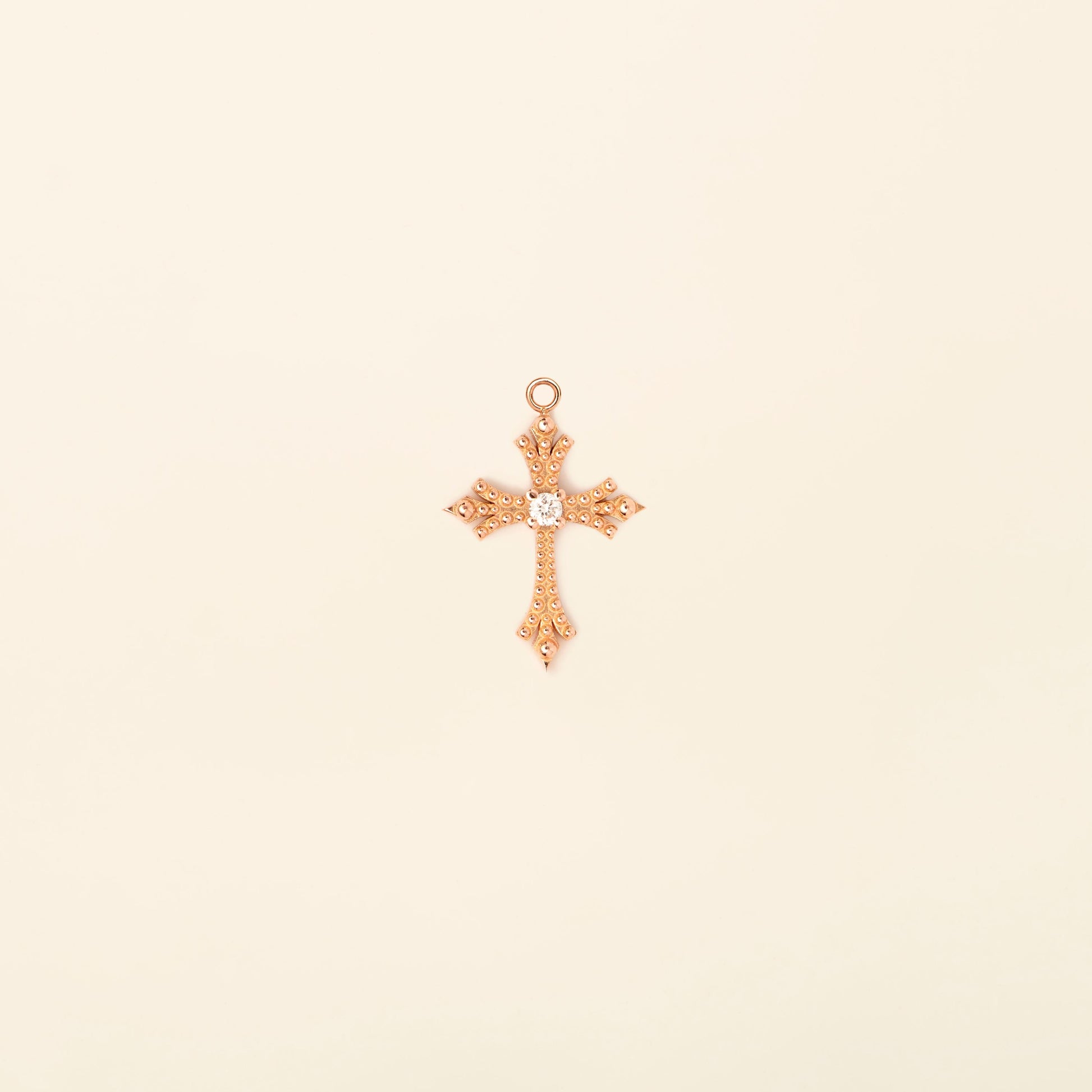 Charm or rose joaillerie fine Mellerio